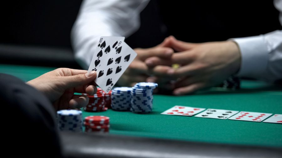 Card Bluffing - partycasino-spain